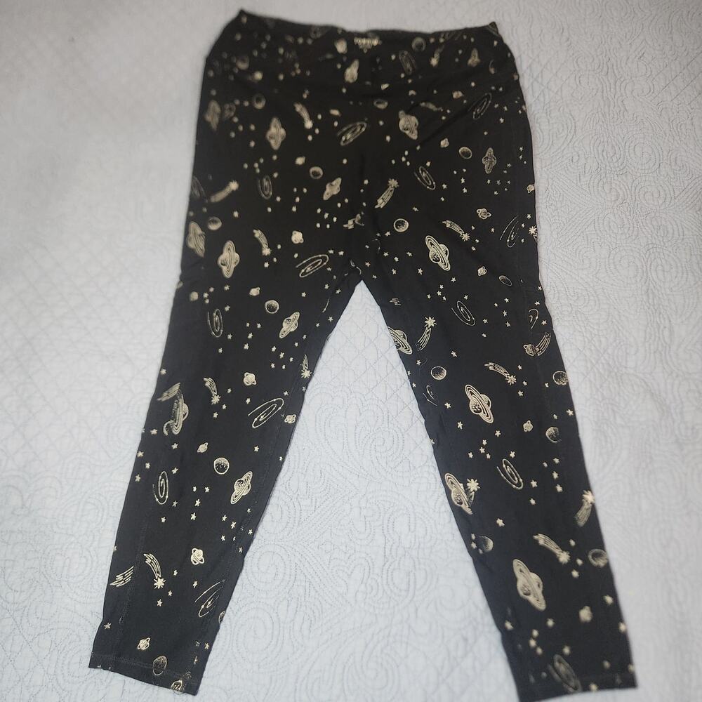 Torrid 2 / 2X Yoga Leggings Pants Space Stars Celestial Black Activewear